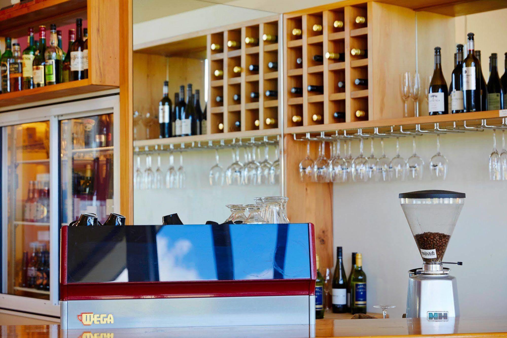 Koura Bay Golf Resort Kaikoura Esterno foto